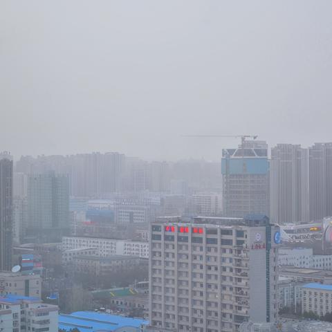 河南天气变脸预警，未来三天局地骤降10℃大风沙尘来袭